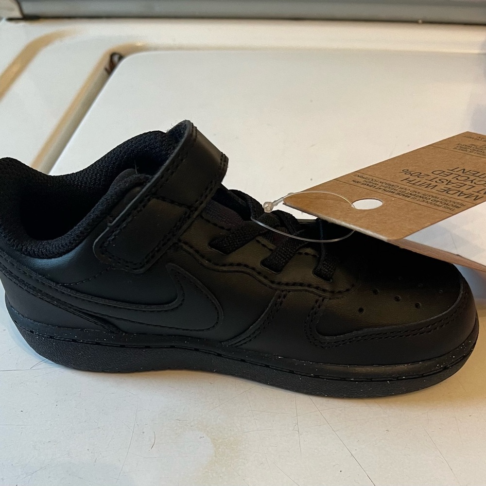 Nike sneakers size 9 child’s or toddlers